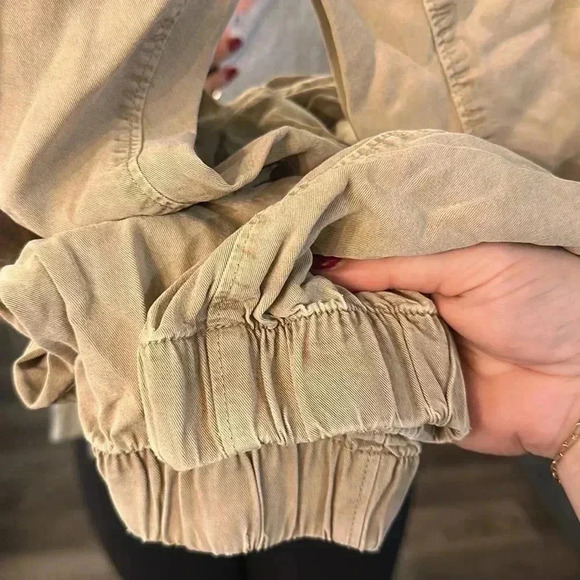 AERIE JOGGERS SIZE SMALL - Picture 4 of 5